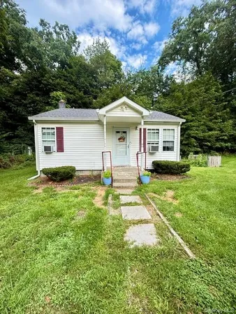 $2,200 | 300 Highway 82, Hopewell Junction, NY 12533