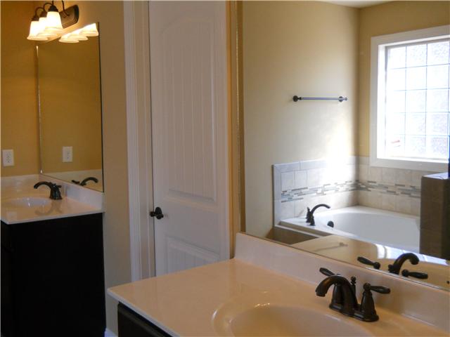 151 Via Francesco Way, Unit 151 Spring Hill, TN 37174 - Photo 8 of 14 Gallery Image 8