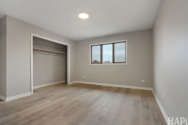 $1,950 | 920 Pleasant Street, Woodstock, IL 60098