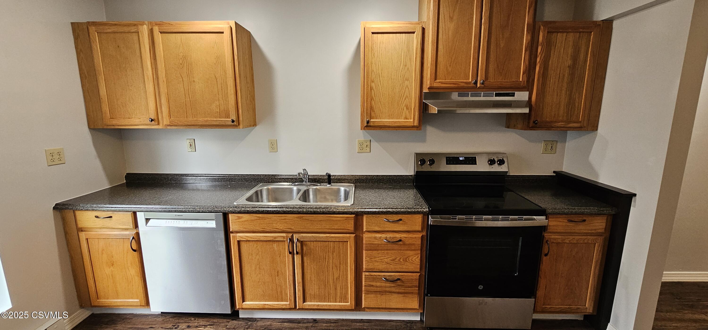 408 Main Street Hartleton, PA 17845 - Photo 4 of 21