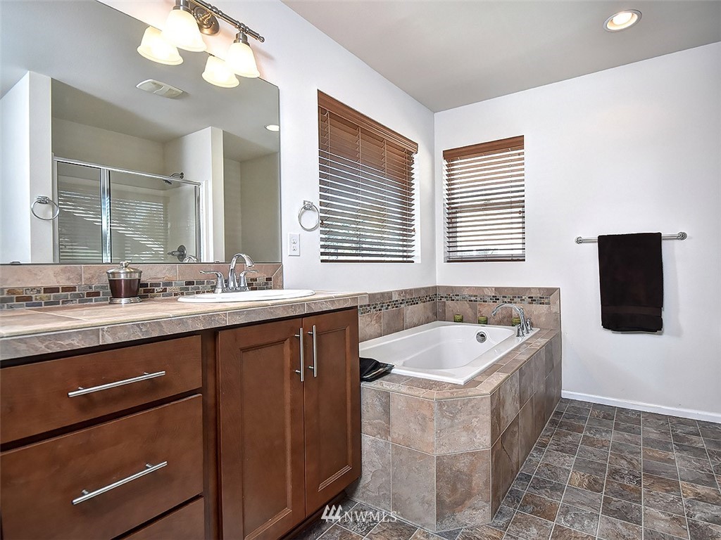 3915 178th Street Southeast Bothell, WA 98012 - Photo 13 of 22 Gallery Image 13