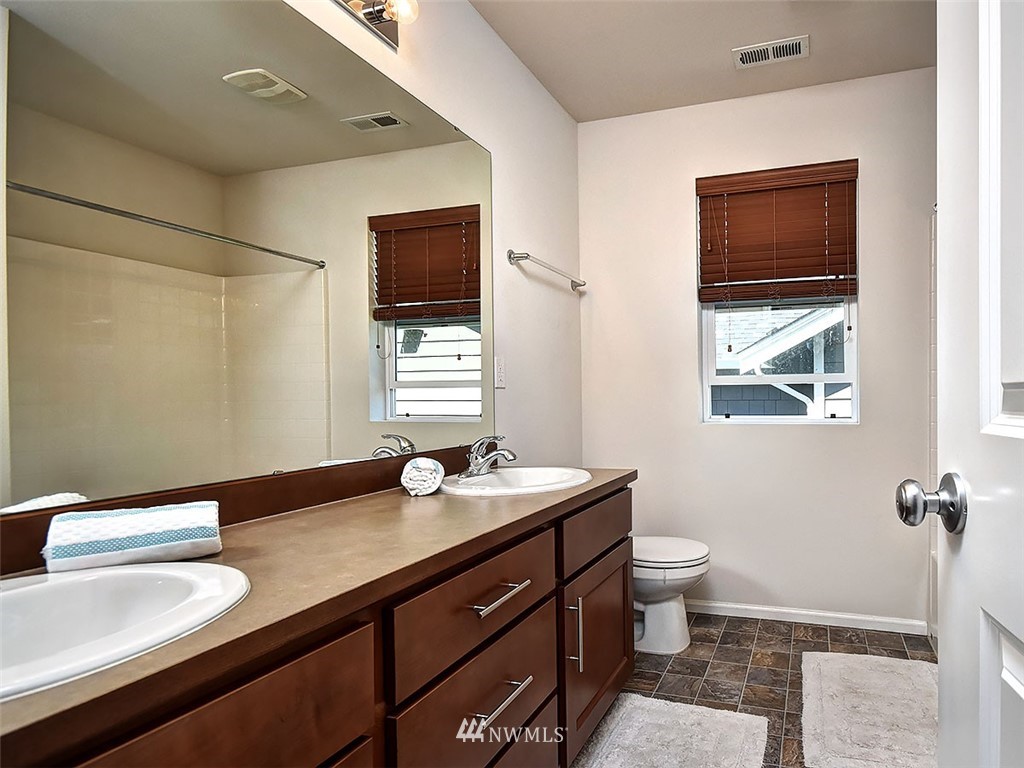 3915 178th Street Southeast Bothell, WA 98012 - Photo 17 of 22 Gallery Image 17