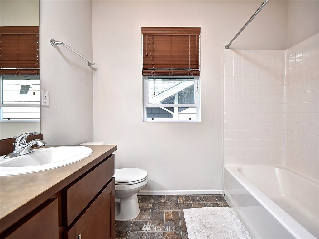 3915 178th Street Southeast Bothell, WA 98012 - Photo 18 of 22 Gallery Image 18
