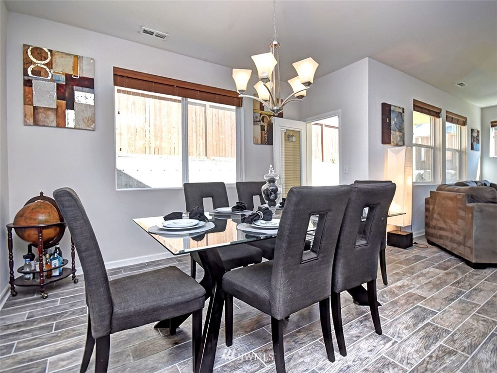 3915 178th Street Southeast Bothell, WA 98012 - Photo 6 of 22 Gallery Image 6