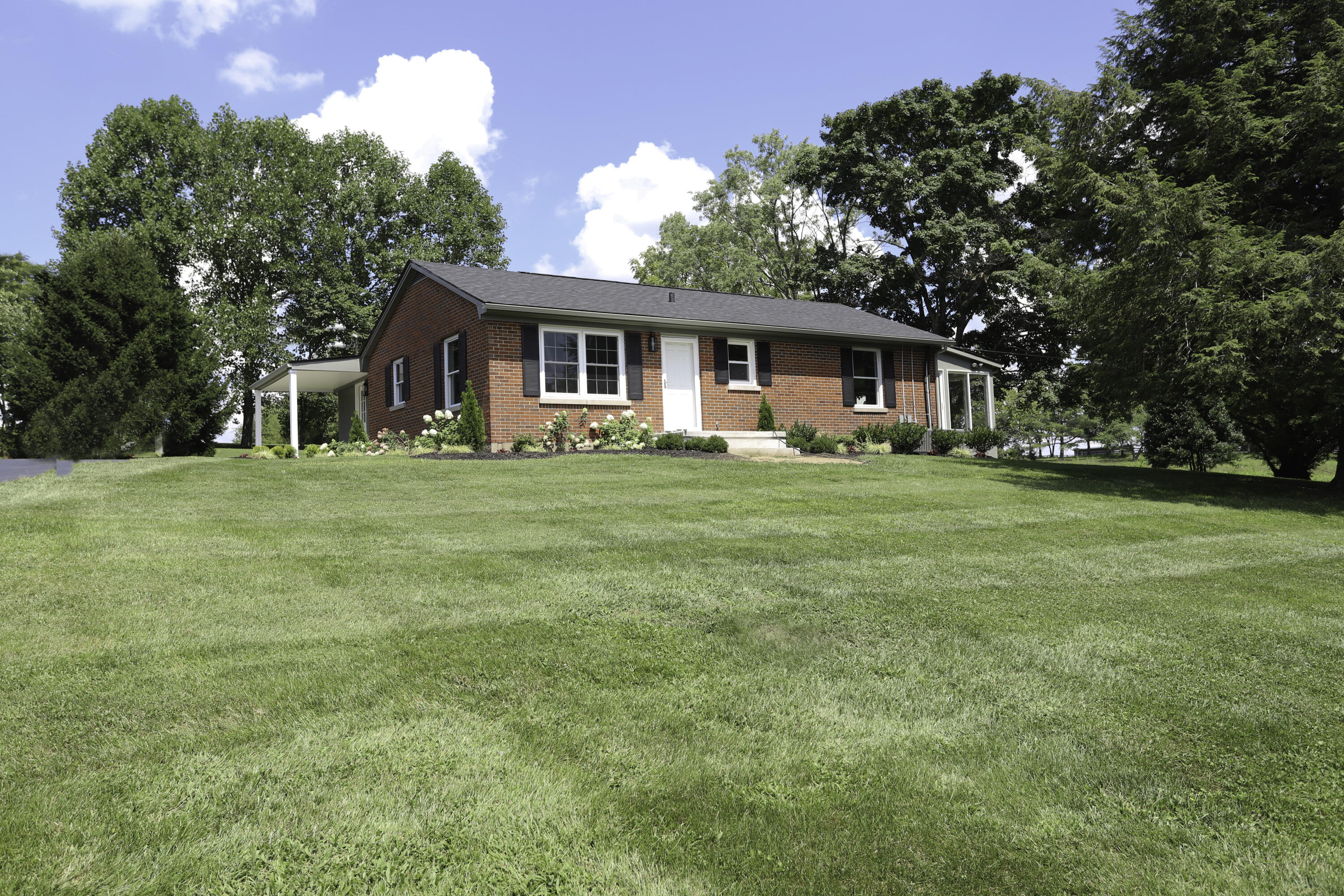 391 Gentry Road Lexington, KY 40509 - Photo 1 of 72 Gentry BB