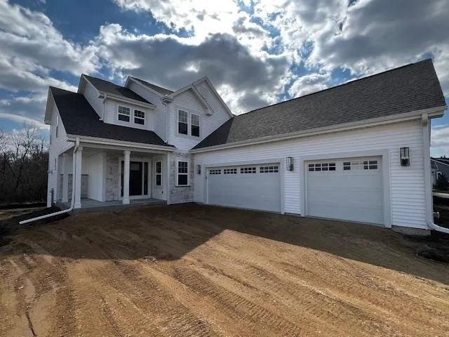$667,169 | 1250 Mamerow Lane West, Oconomowoc, WI 53066