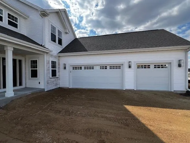 $667,169 | 1250 Mamerow Lane West, Oconomowoc, WI 53066
