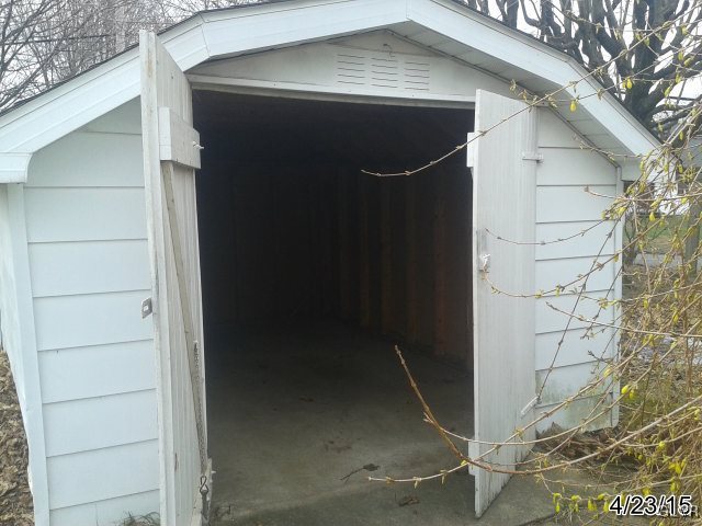 521 Cherry Hill Road Nazareth, PA 18064 - Photo 7 of 21 a view of entryway