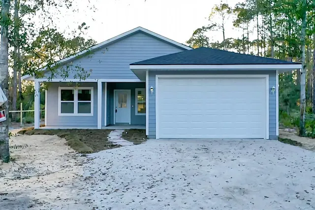 $265,000 | 103 Long Road, Interlachen, FL 32148