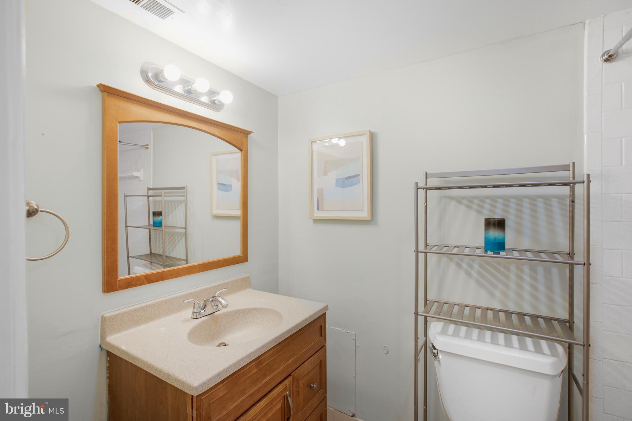 788 Quince Orchard Boulevard, Unit 201 Gaithersburg, MD 20878 - Photo 13 of 18