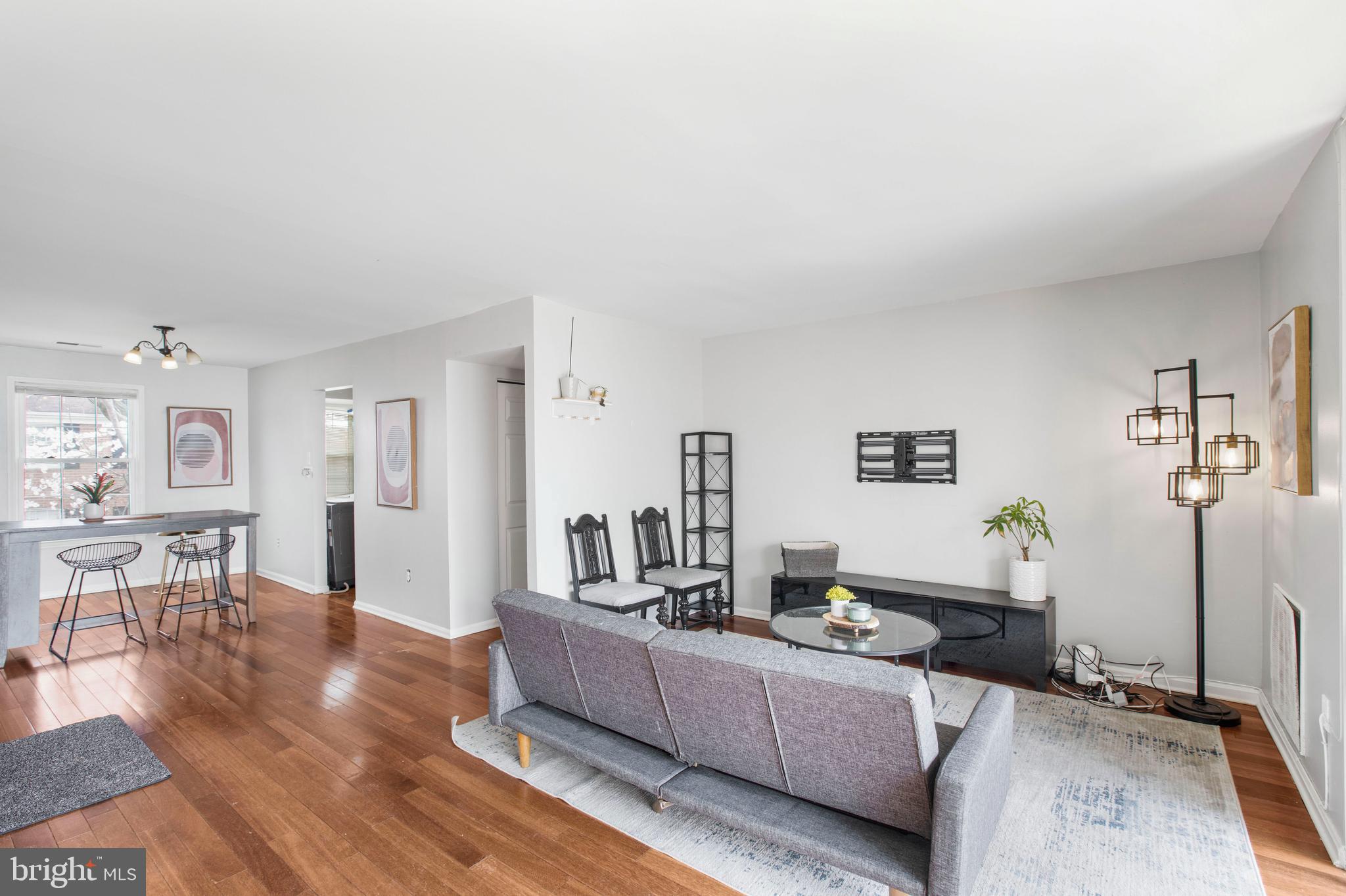 788 Quince Orchard Boulevard, Unit 201 Gaithersburg, MD 20878 - Photo 2 of 18