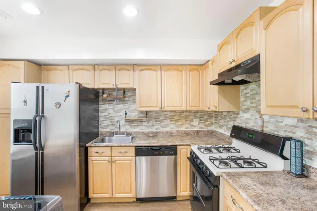 $185,000 | 788 Quince Orchard Boulevard, Unit 201, Gaithersburg, MD 20878