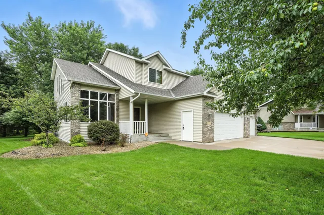 $404,500 | 93 10th Street South, Sartell, MN 56377