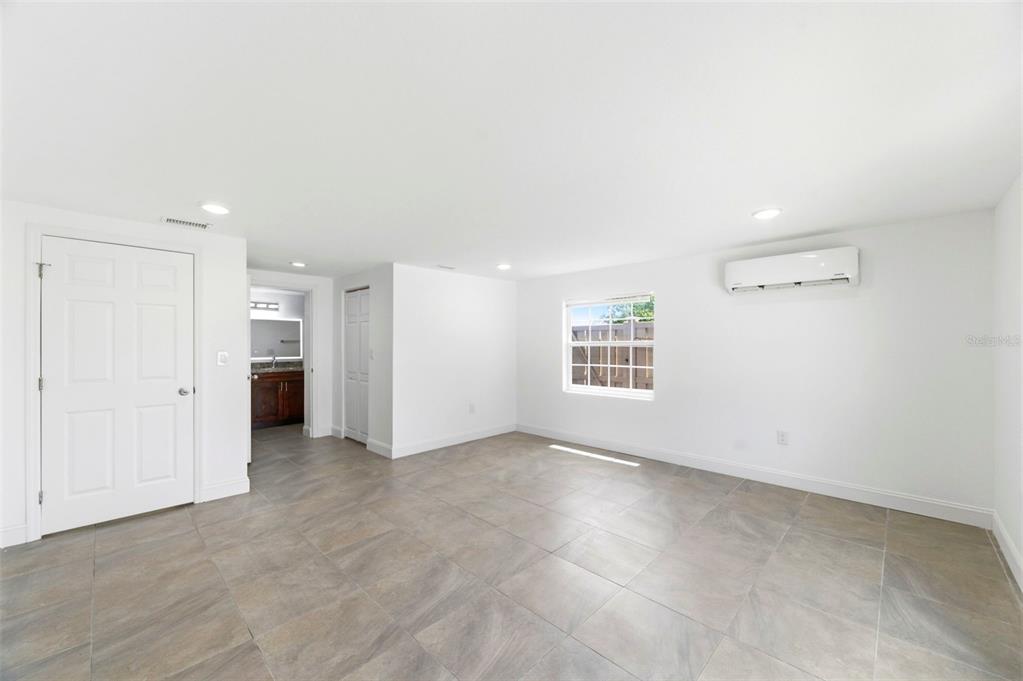 3325 West Shell Point Road Ruskin, FL 33570 - Photo 10 of 22