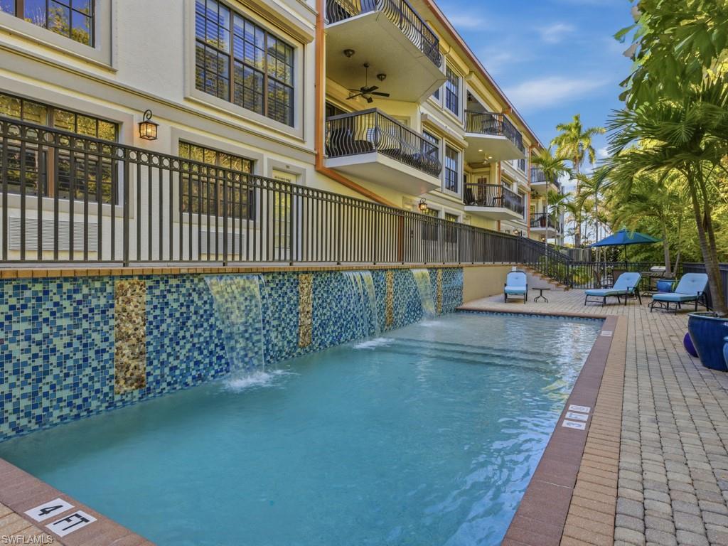 705 10th Street South, Unit 202 Naples, FL 34102 - Photo 6 of 47