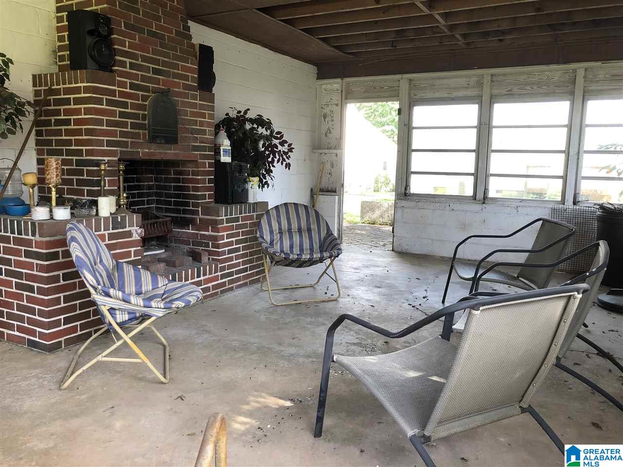 202 Ivy Avenue Bessemer, AL 35023 - Photo 3 of 12
