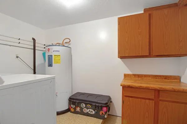 $290,000 | 402 Custer Street, Mackay, ID 83251