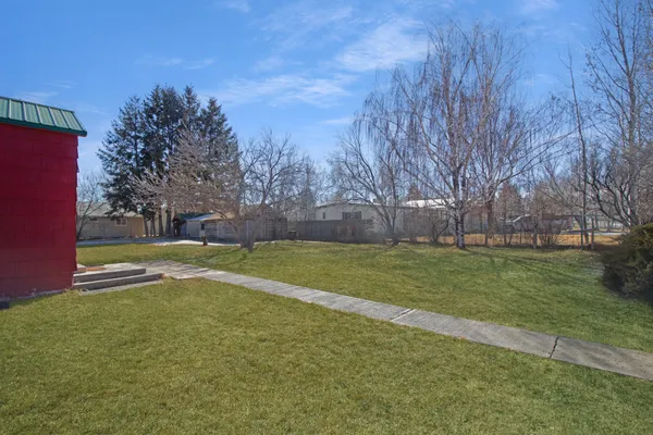 $290,000 | 402 Custer Street, Mackay, ID 83251