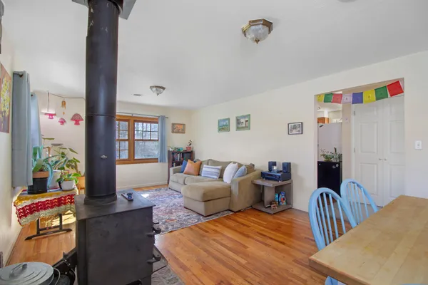 $290,000 | 402 Custer Street, Mackay, ID 83251