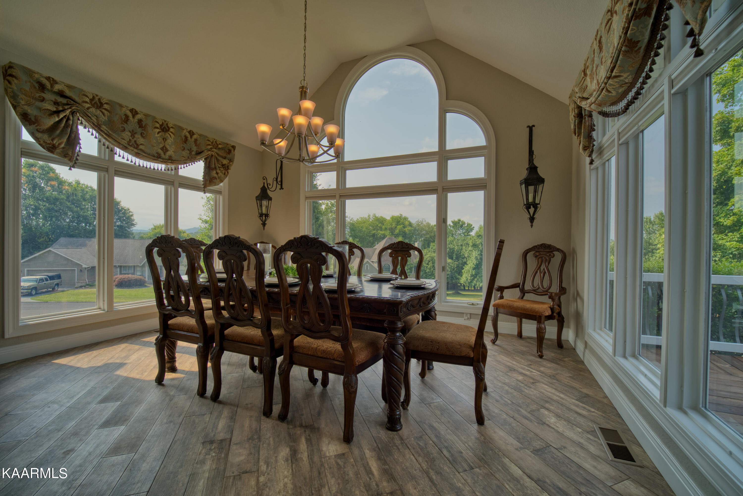 863 Jessica Lea Sevierville, TN 37862 - Photo 11 of 54 SkHDR_A7301635