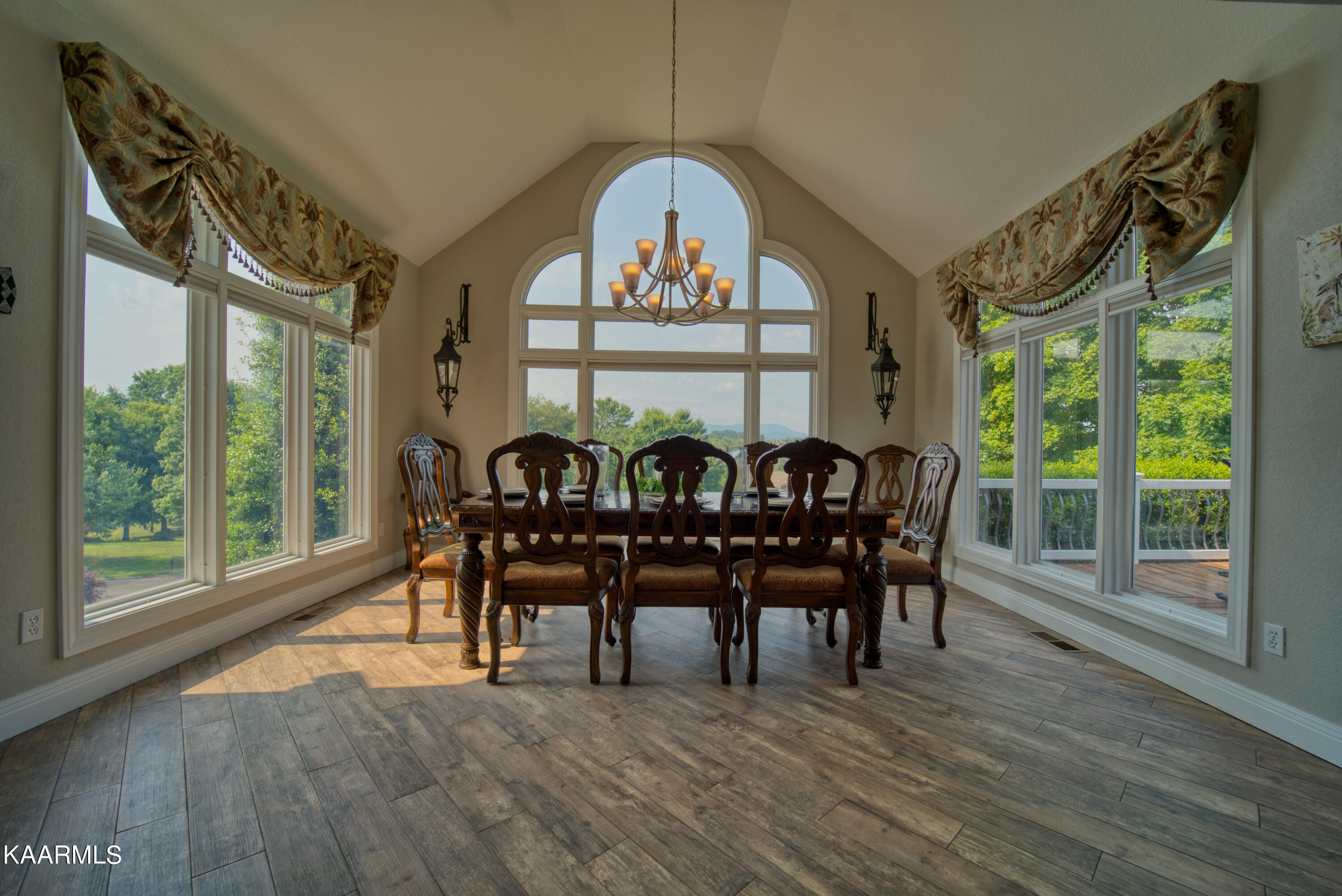 863 Jessica Lea Sevierville, TN 37862 - Photo 12 of 54 SkHDR_A7301637