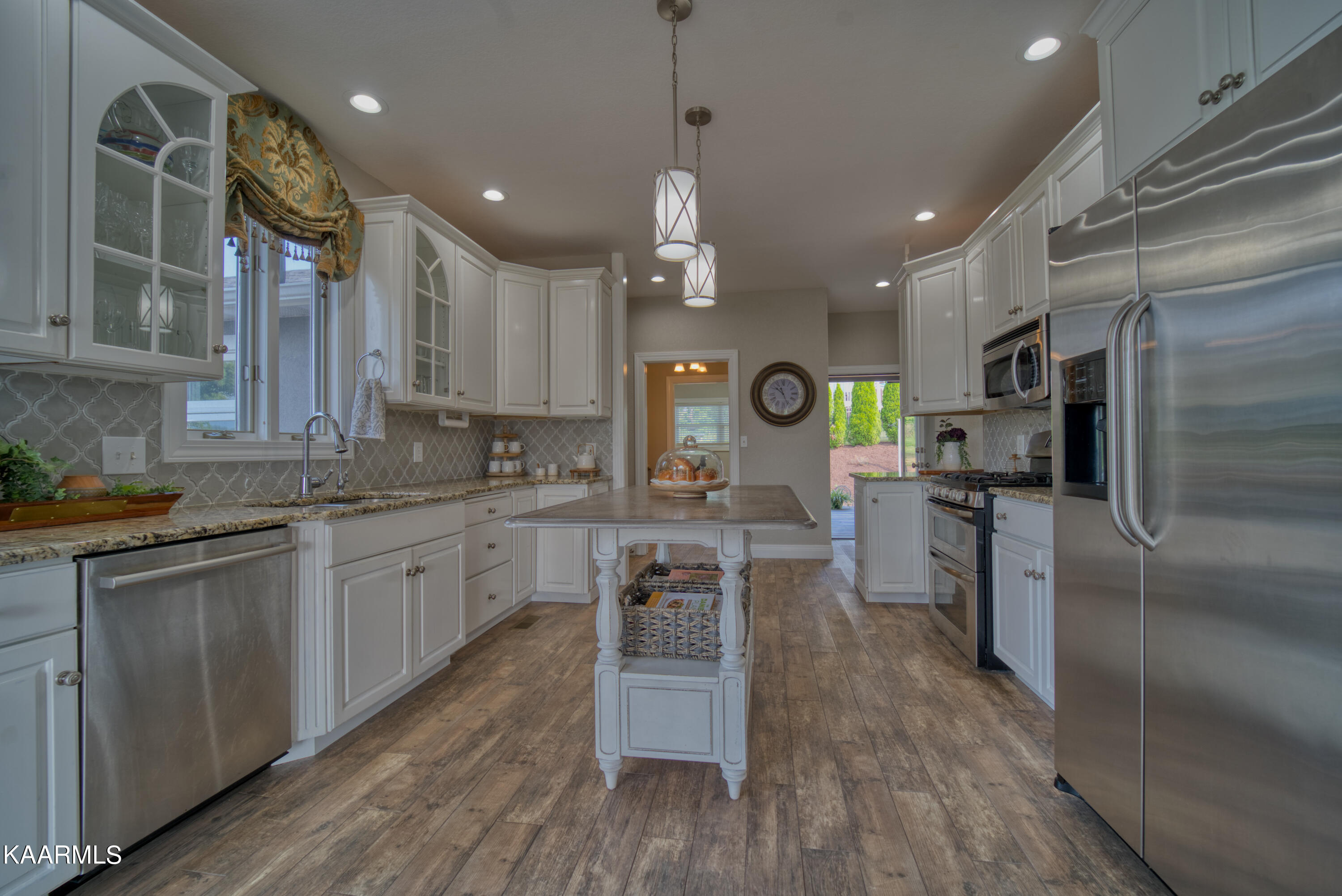 863 Jessica Lea Sevierville, TN 37862 - Photo 13 of 54 SkHDR_A7301639