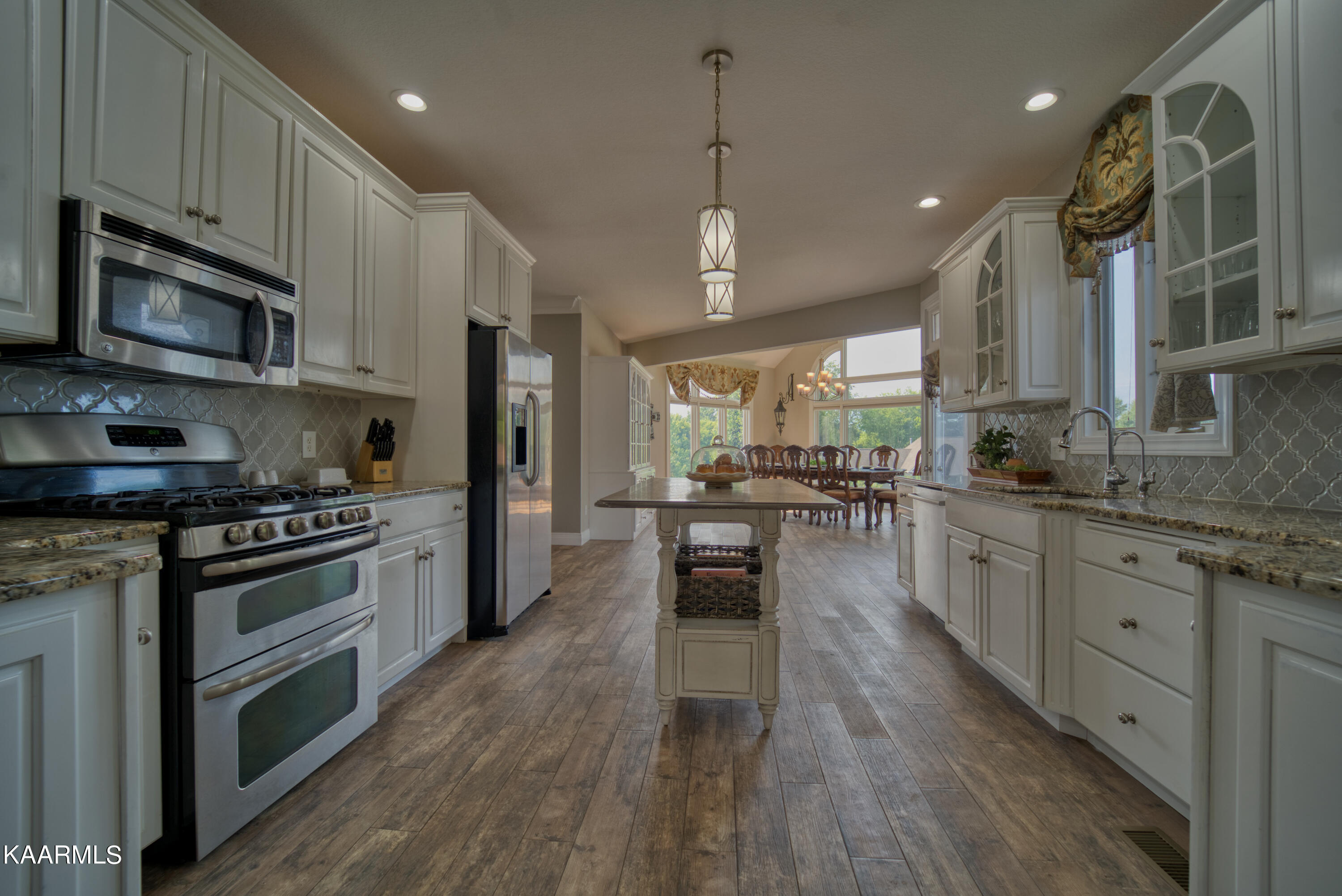 863 Jessica Lea Sevierville, TN 37862 - Photo 14 of 54 SkHDR_A7301641