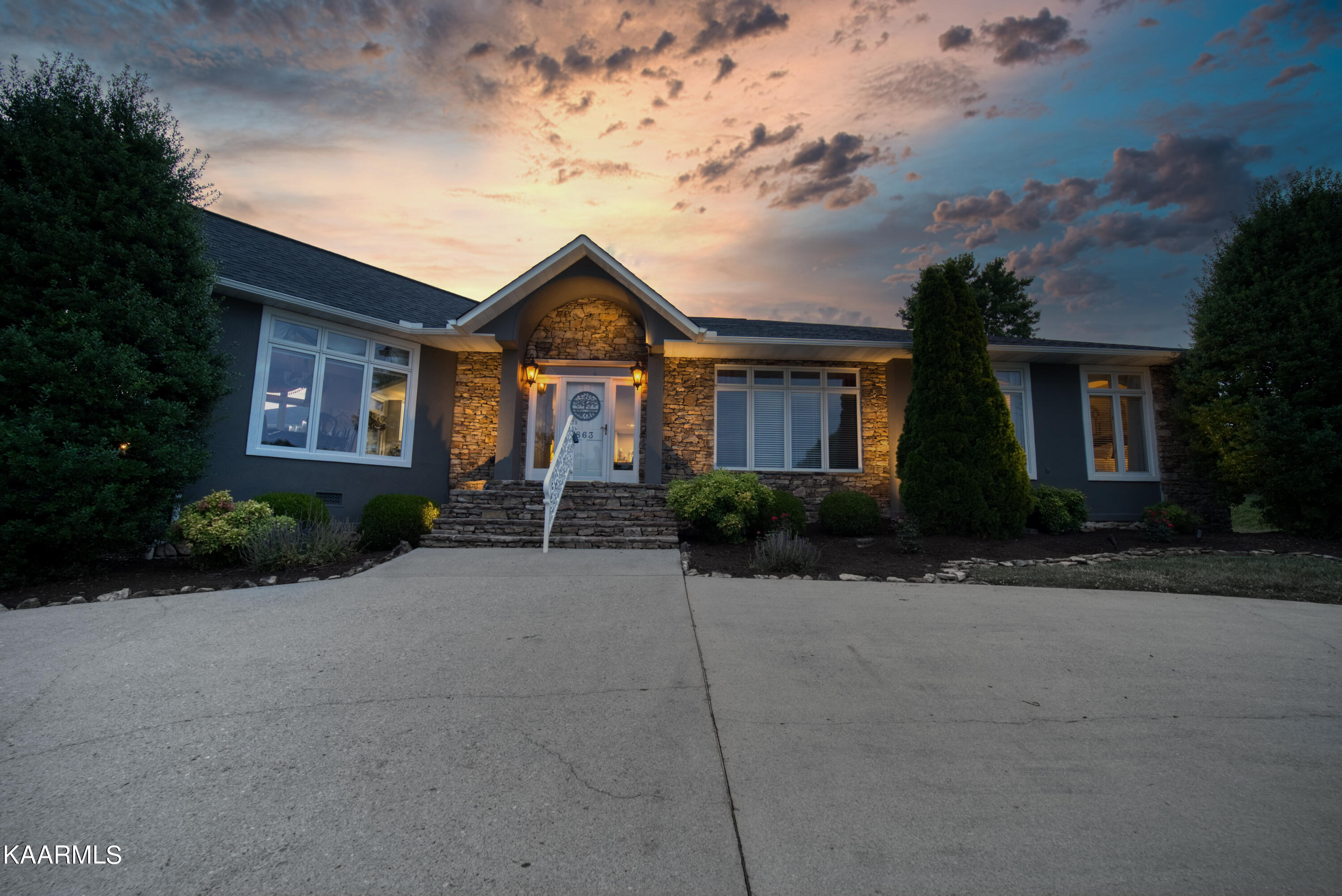 863 Jessica Lea Sevierville, TN 37862 - Photo 4 of 54 SkHDR_A7301864