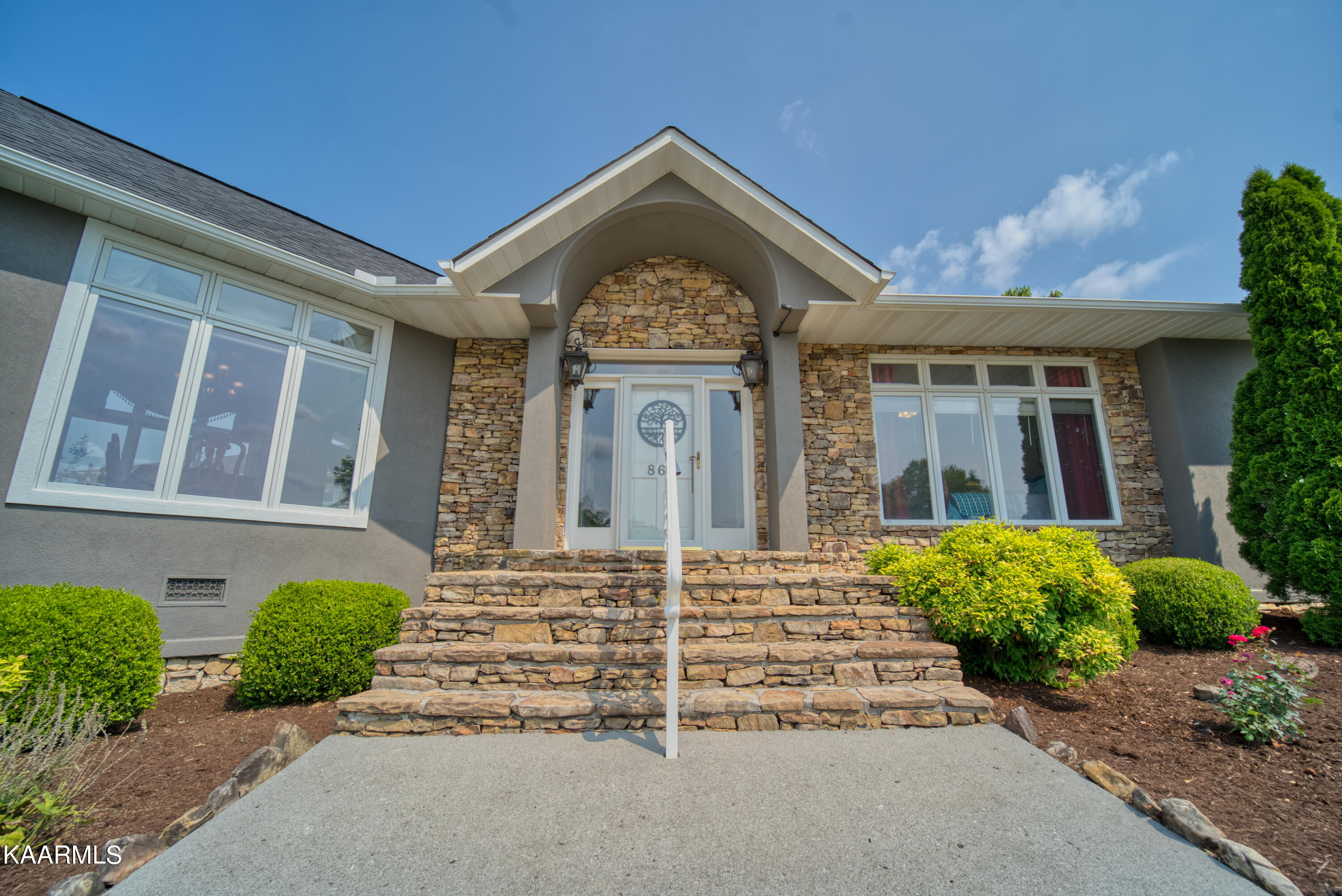 863 Jessica Lea Sevierville, TN 37862 - Photo 5 of 54 SkHDR_A7301743