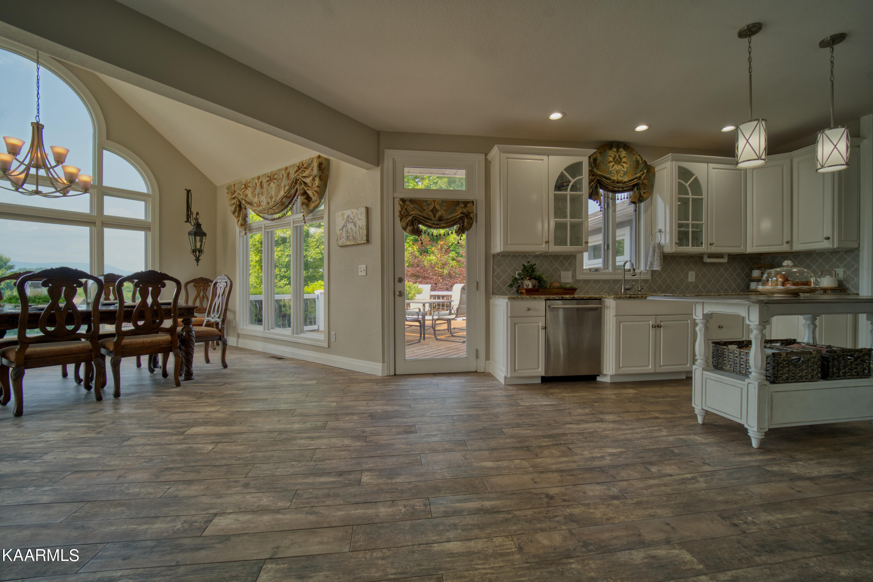 863 Jessica Lea Sevierville, TN 37862 - Photo 10 of 54 SkHDR_A7301655