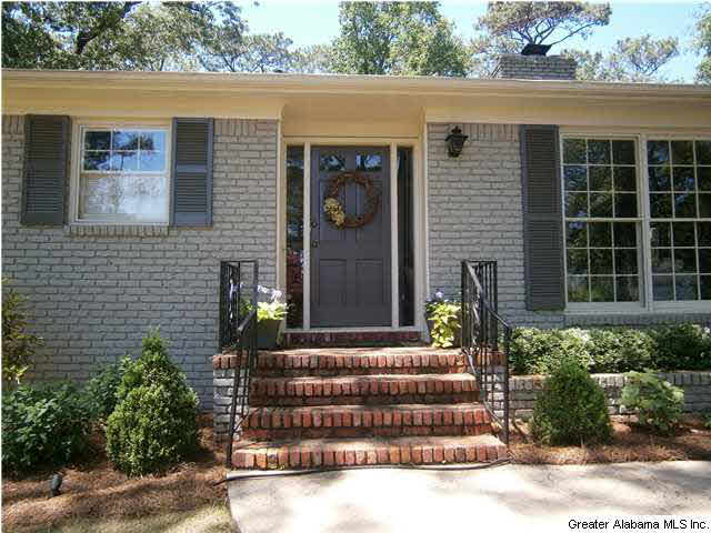 3317 Circle Hill Road Birmingham, AL 35243 - Photo 2 of 23