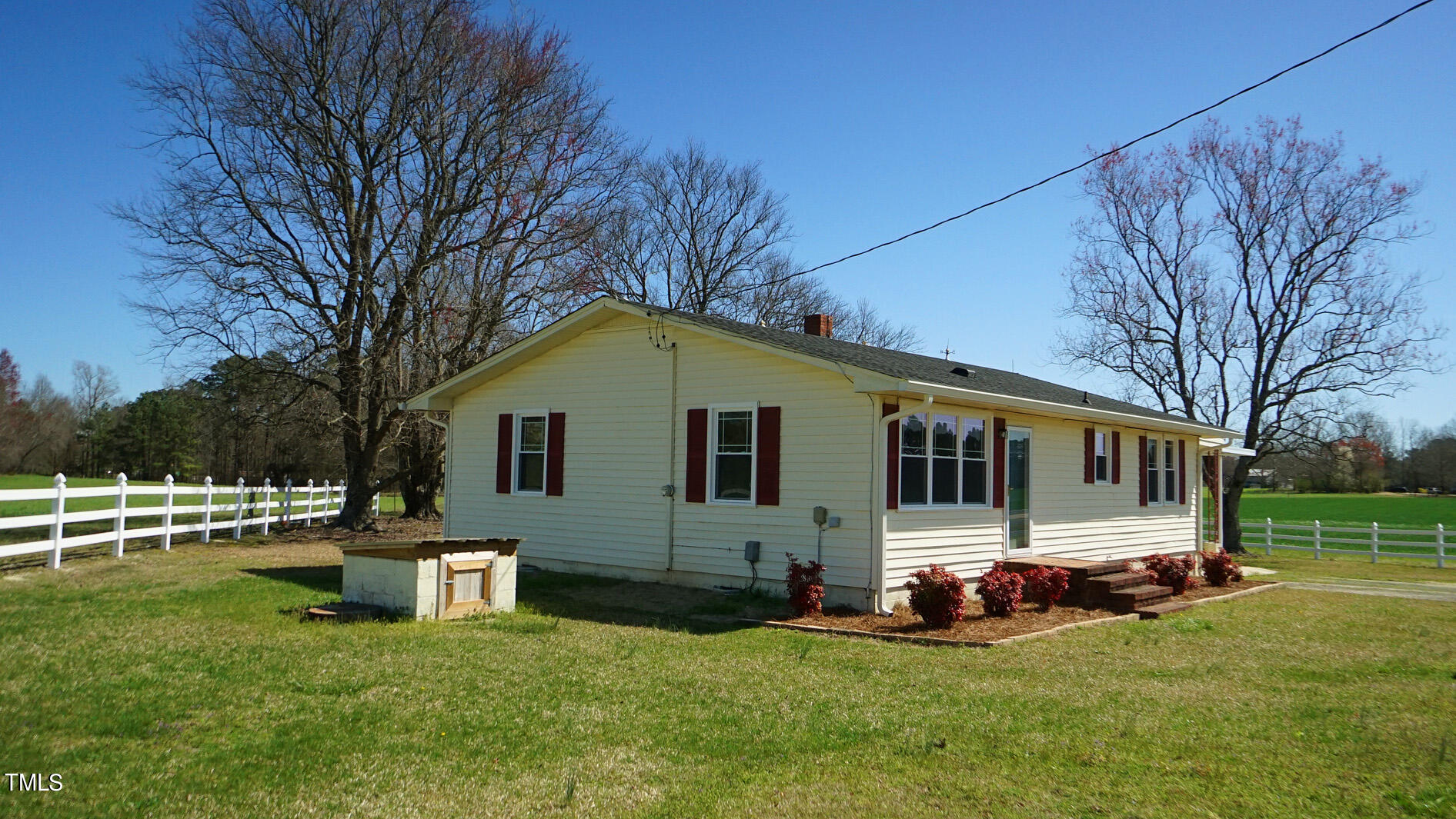 229 Cheves Road Bunn, NC 27508 - Photo 2 of 30 DSC09758
