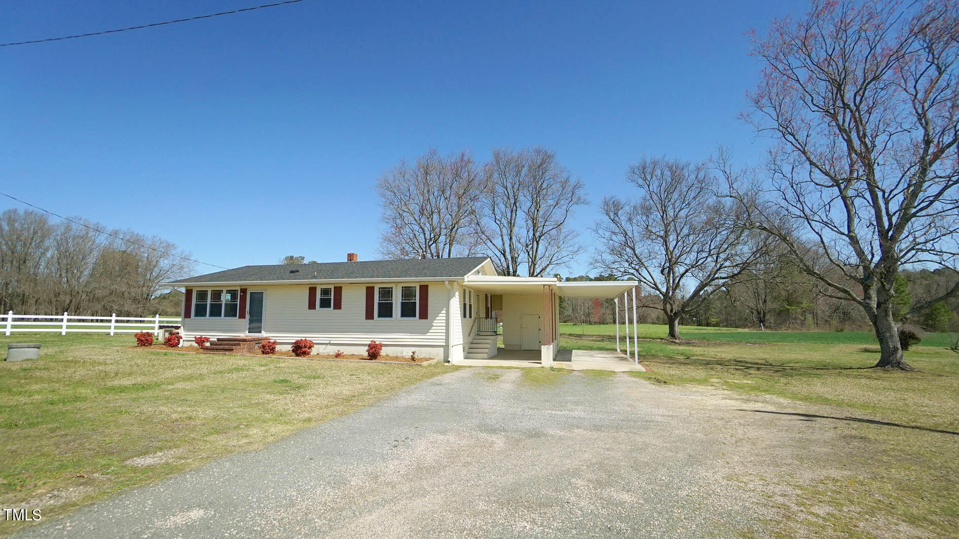 229 Cheves Road Bunn, NC 27508 - Photo 4 of 30 DSC09657