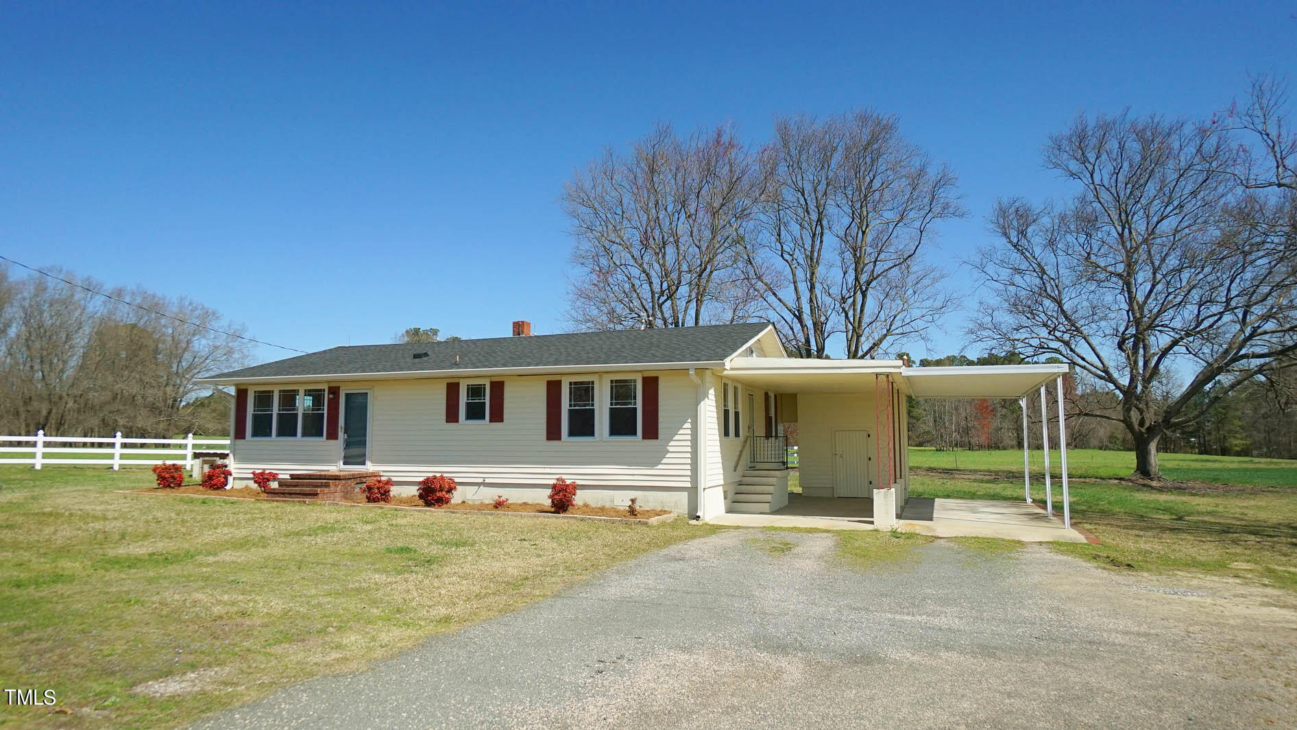 229 Cheves Road Bunn, NC 27508 - Photo 5 of 30 DSC09658