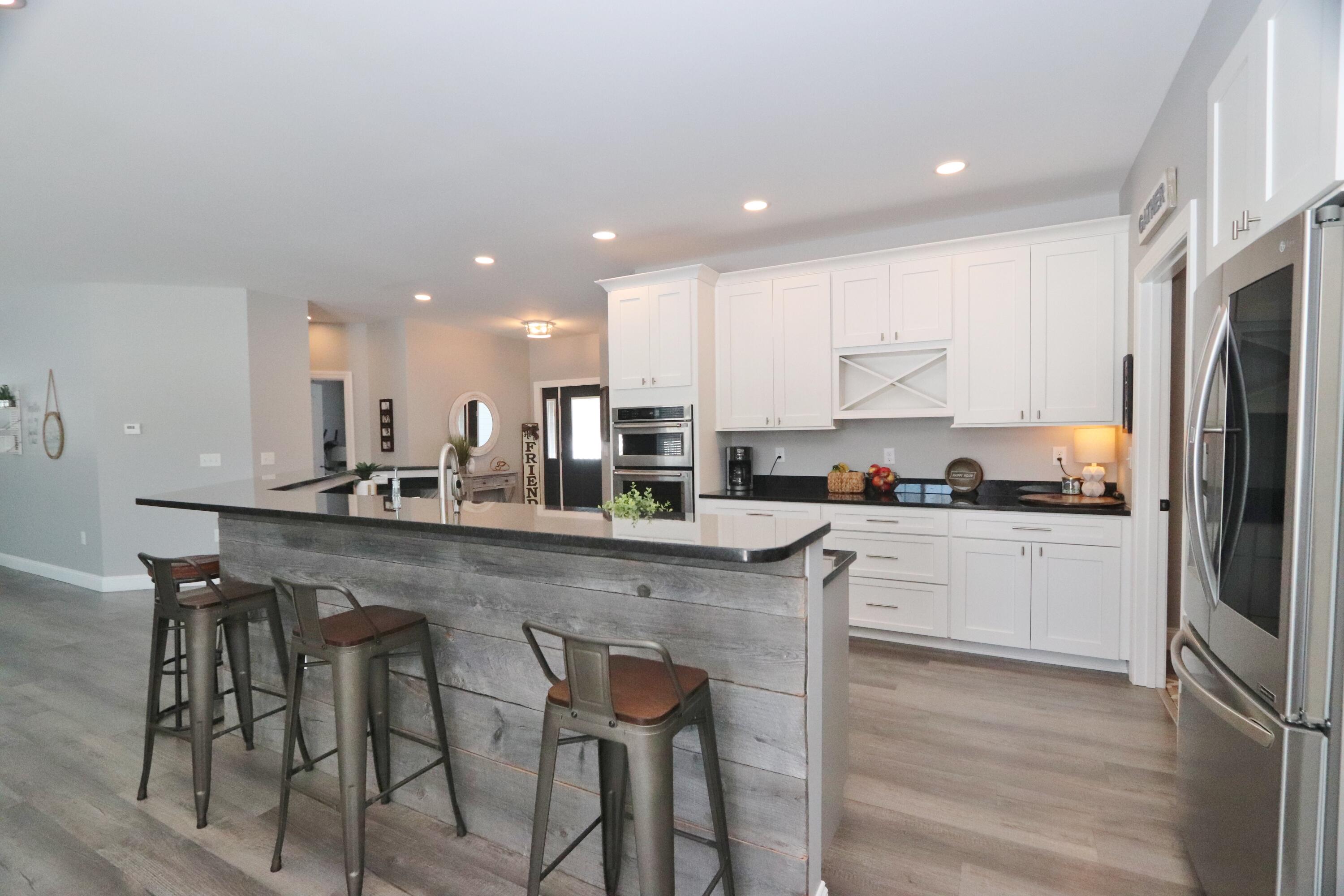 324 Bog Road Hermon, ME 04401 - Photo 7 of 27 IMG_8371