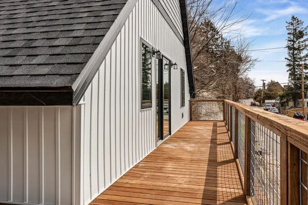 $299,900 | 180 North Hill Street, Fountain City, WI 54629