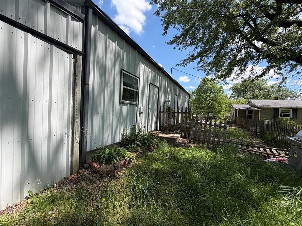 232 South County Line Road Windsor, MO 65360 - Photo 27 of 38