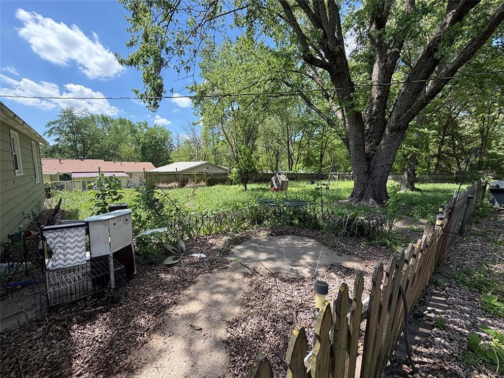 232 South County Line Road Windsor, MO 65360 - Photo 6 of 38