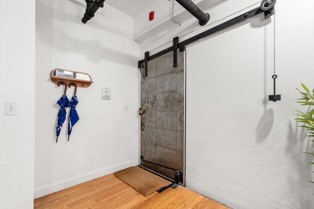 13-19 Stanhope Street, Unit 2B Boston, MA 02116 - Photo 17 of 21