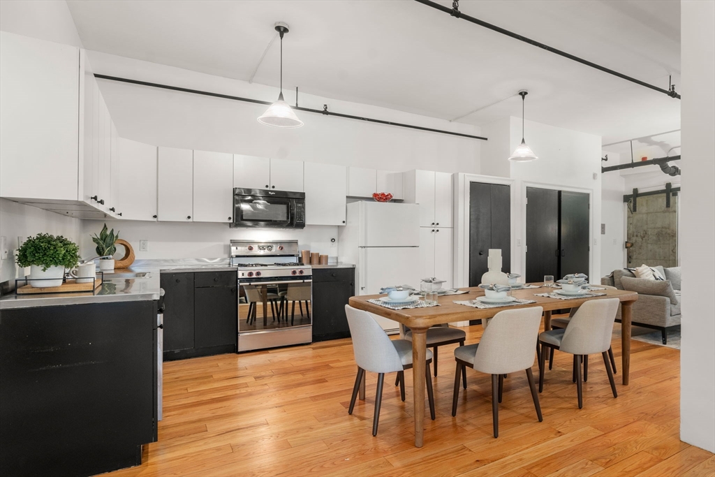 13-19 Stanhope Street, Unit 2B Boston, MA 02116 - Photo 7 of 21