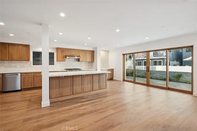 $10,000 | 212 40th Street, Newport Beach, CA 92663