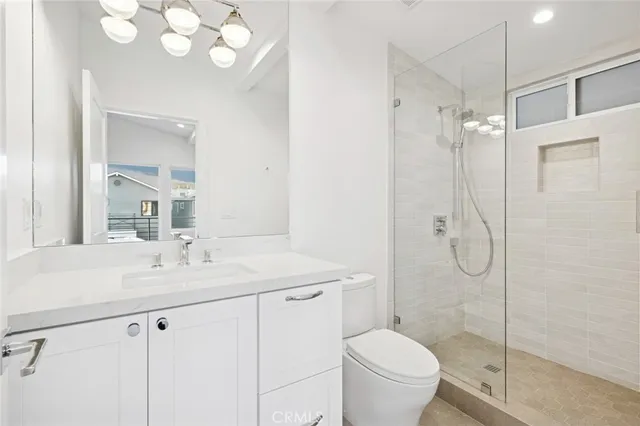 $10,000 | 212 40th Street, Newport Beach, CA 92663