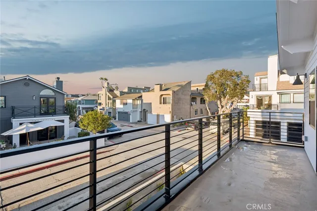 $10,000 | 212 40th Street, Newport Beach, CA 92663