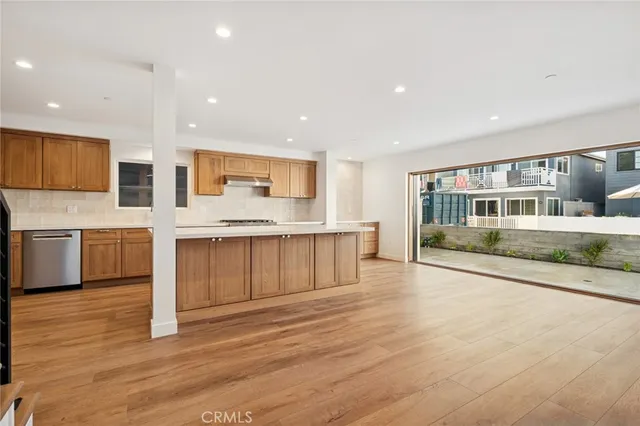 $10,000 | 212 40th Street, Newport Beach, CA 92663