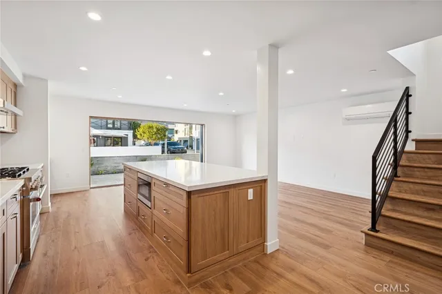 $10,000 | 212 40th Street, Newport Beach, CA 92663