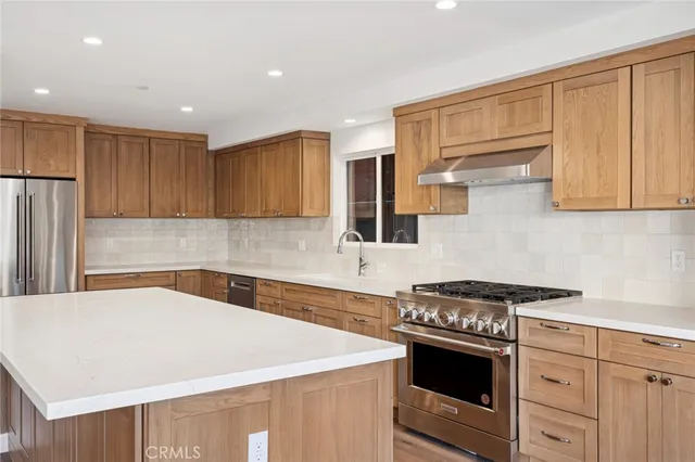 $10,000 | 212 40th Street, Newport Beach, CA 92663