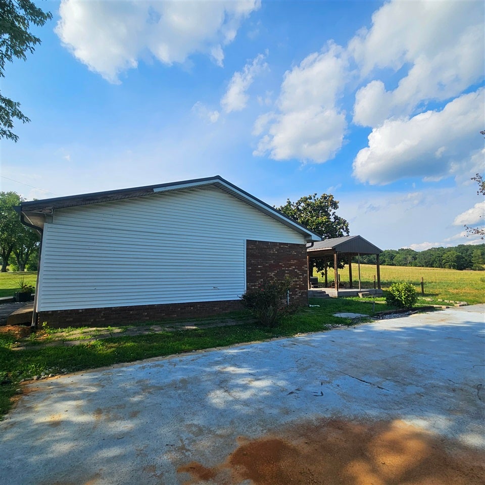 578 Eighty Eight Road Eighty Eight, KY 42130 - Photo 4 of 28 Gallery Image 4