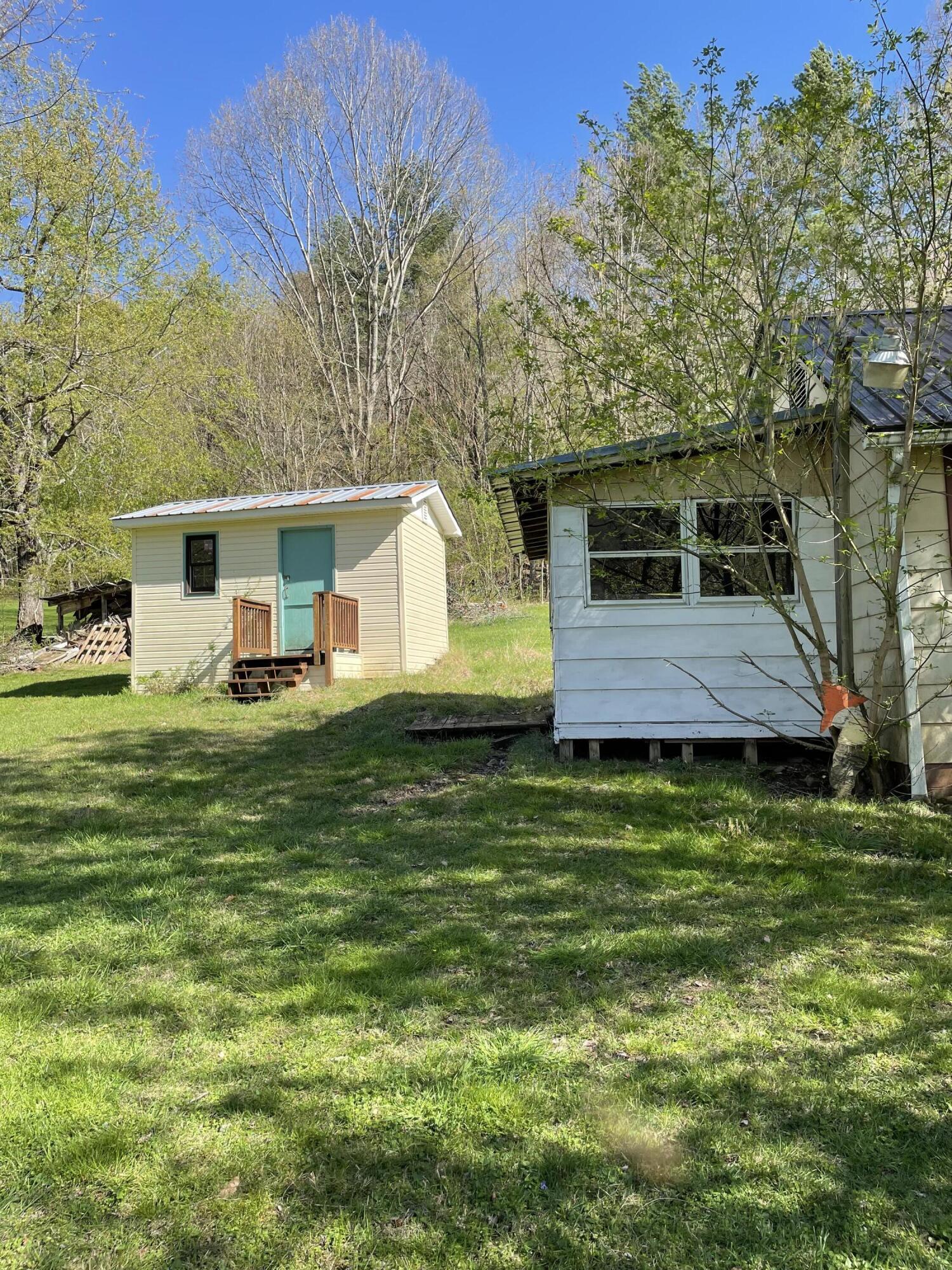 350 Odom Branch Road Erwin, TN 37650 - Photo 34 of 42 IMG_0137