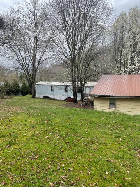 350 Odom Branch Road Erwin, TN 37650 - Photo 4 of 42 IMG_2730
