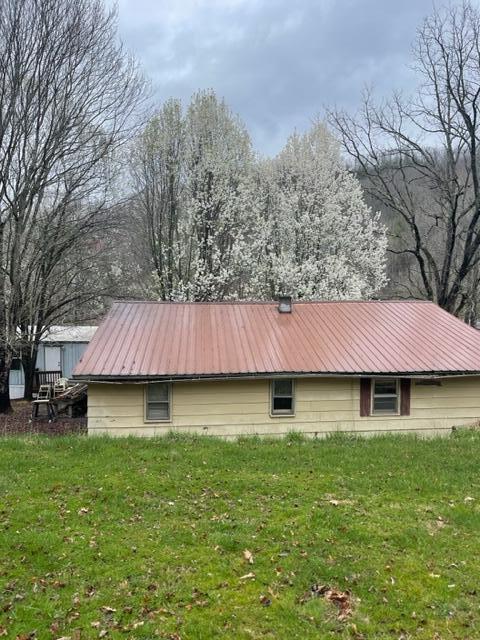 350 Odom Branch Road Erwin, TN 37650 - Photo 5 of 42 IMG_2731